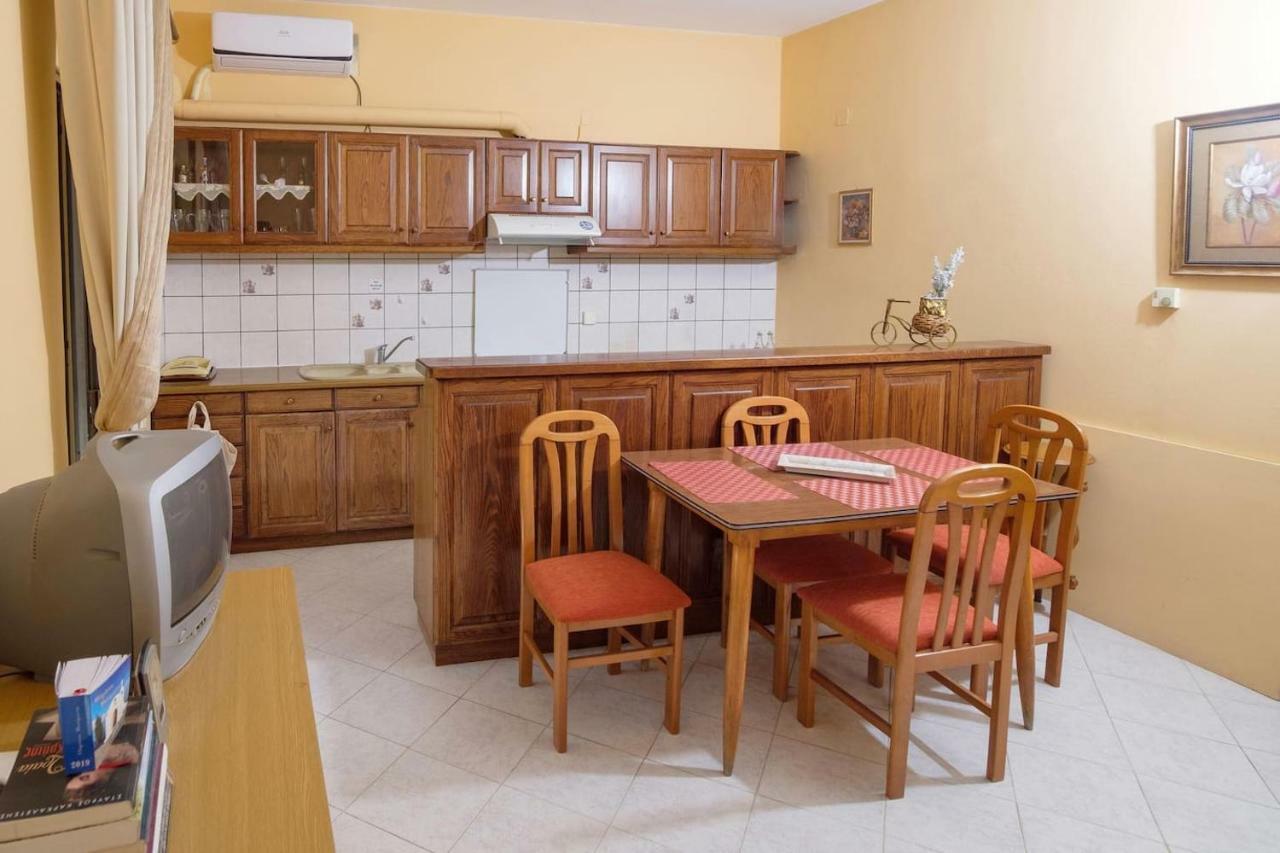 Traditional Apartment In Corfu Next To The Center Exterior foto